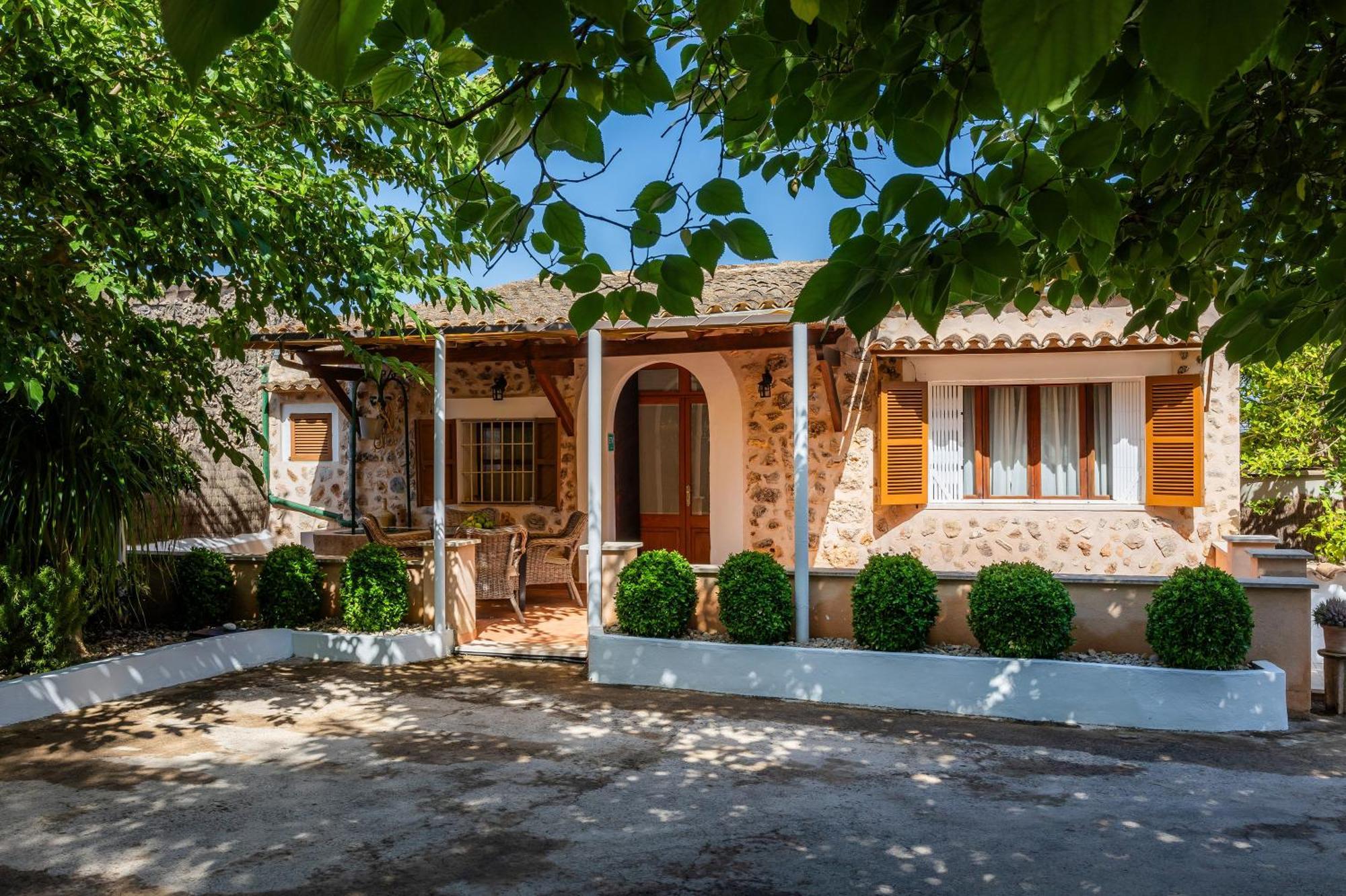 Tiro Villa